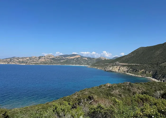 T3 Climatisé Avec Vue Piscine * Belgodère