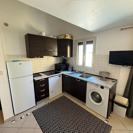 T3 Climatise Avec Vue Piscine *