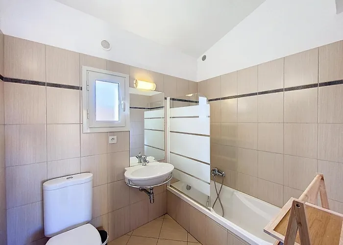 T3 Climatise Avec Vue Piscine *